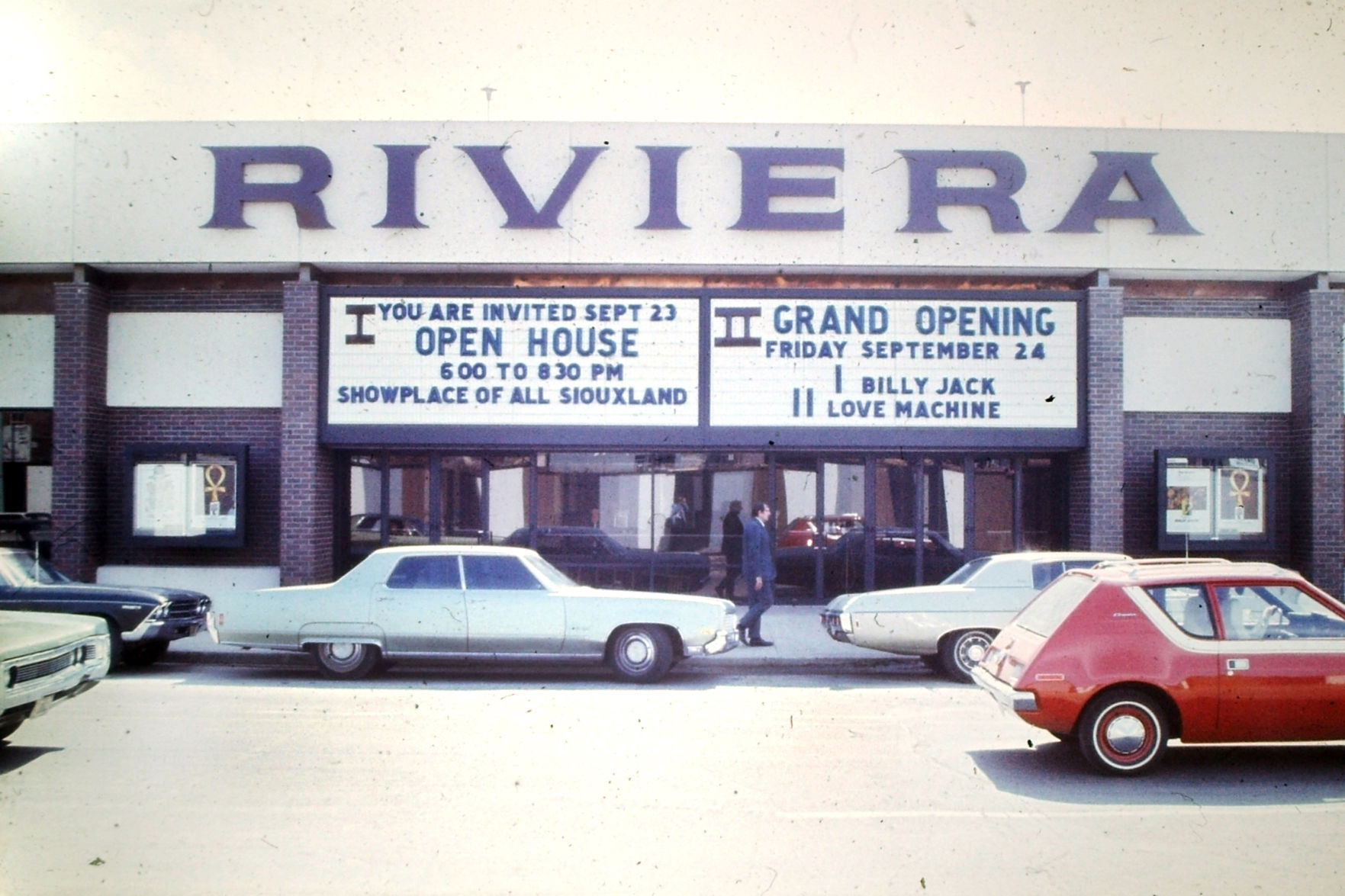 Riviera Theater